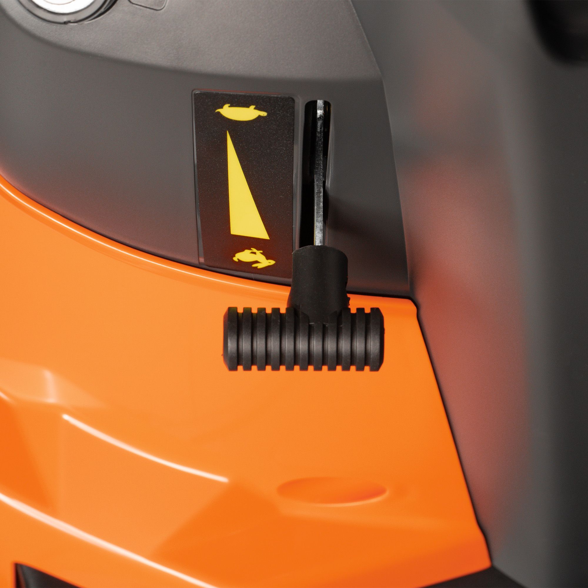 Райдер садовый бензиновый DAEWOO DLR 66M