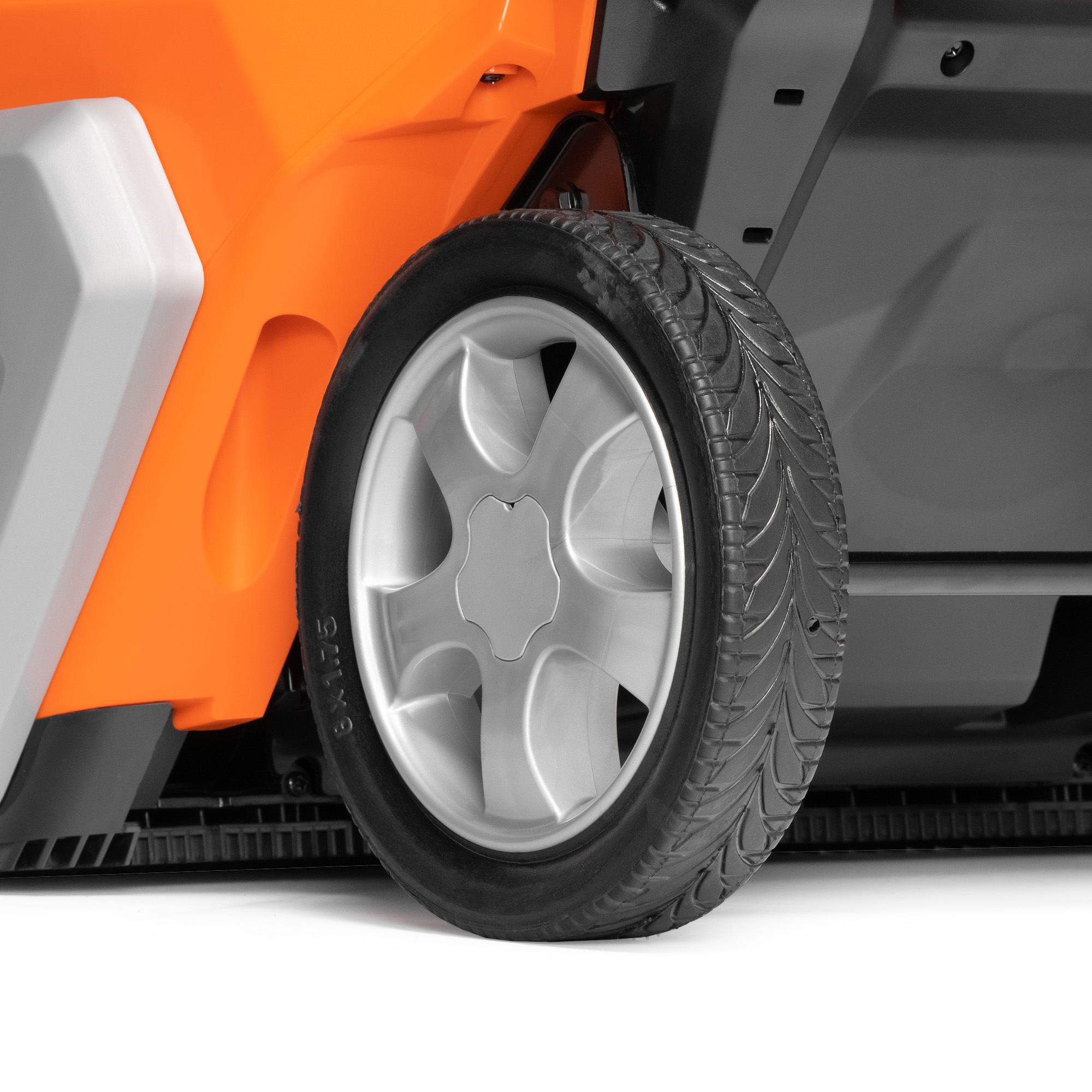 Снегоуборщик аккумуляторный DAEWOO DAST 6042Li SET