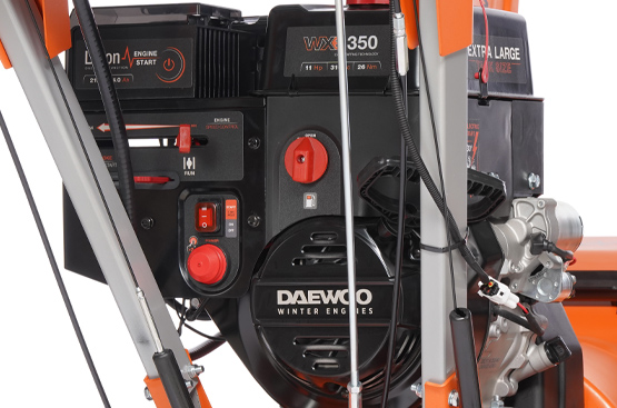 Снегоуборщик бензиновый DAEWOO DAST 1080 (LCT)
