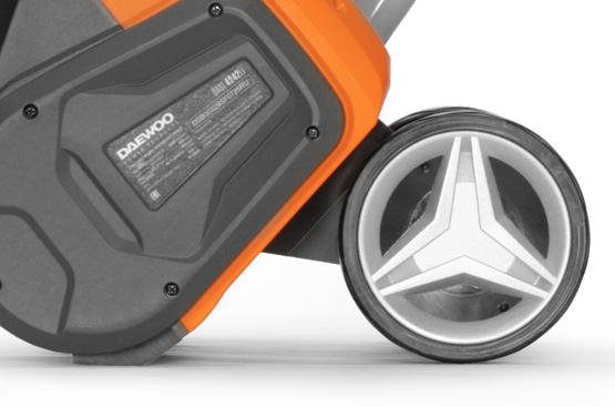 Снегоуборщик аккумуляторный DAEWOO DAST 4242Li SET