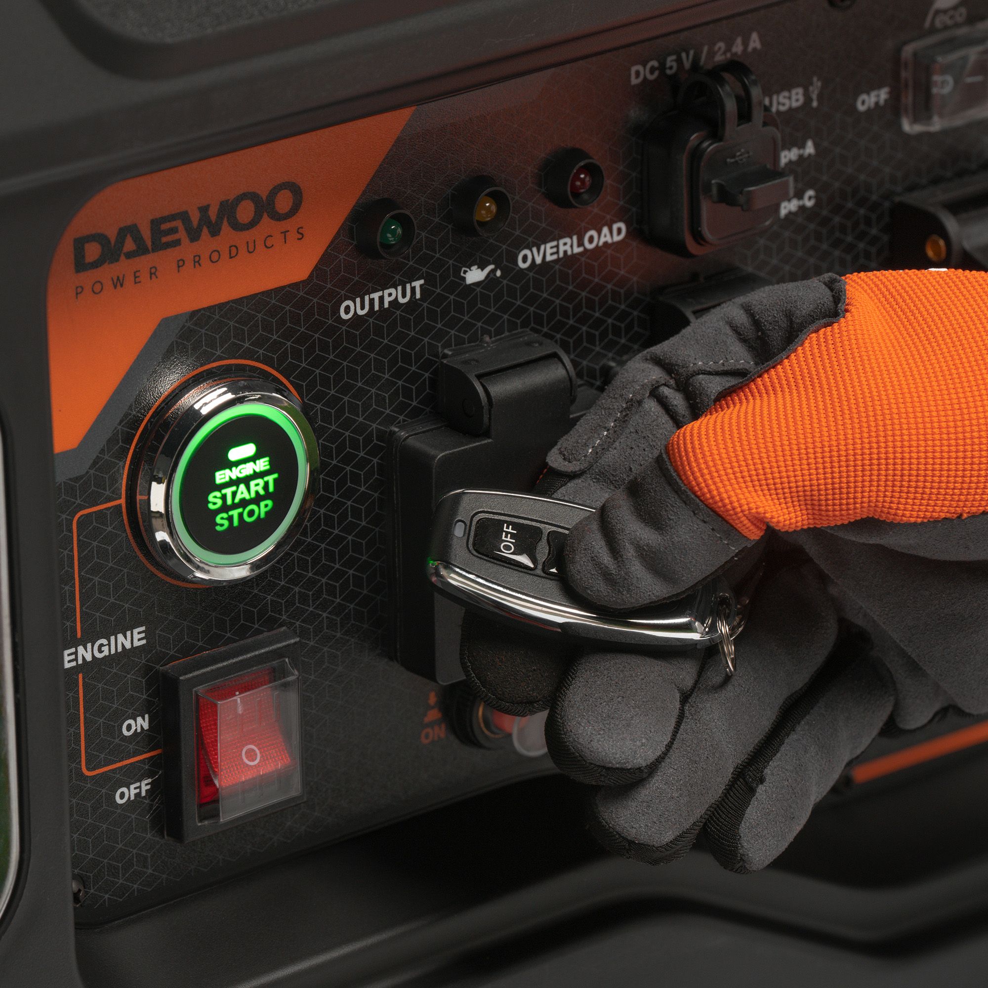 Инверторный бензиновый генератор DAEWOO GDA 11000DPEi-3