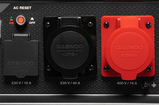 Бензиновый газовый генератор Daewoo GDA 9500DPLi-3F
