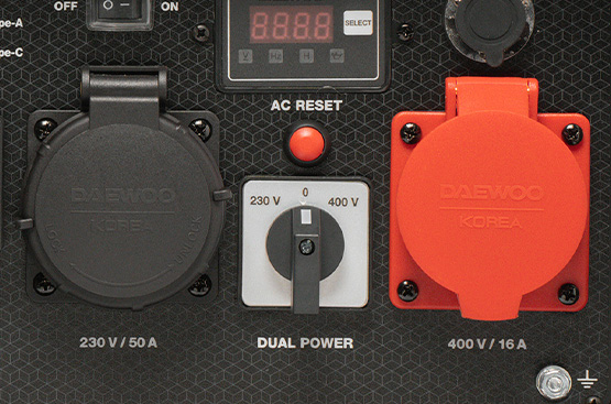 Инверторный бензиновый генератор DAEWOO&nbsp;GDA&nbsp;11000DPEi-3 
